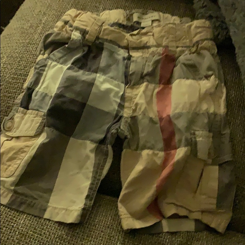 BURBERRY LITTLE BOYS SHORTS 3T